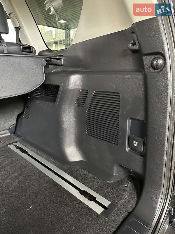 Позашляховик / Кросовер Toyota Land Cruiser Prado 2018 в Києві