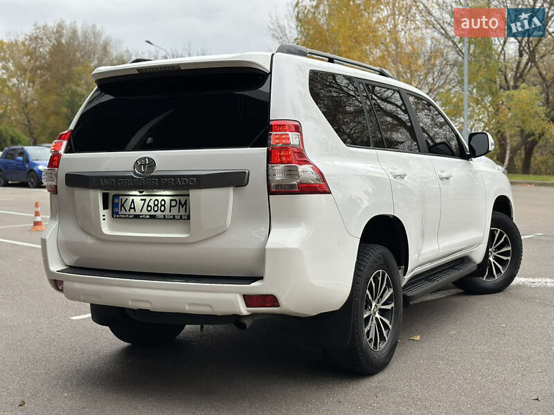 Позашляховик / Кросовер Toyota Land Cruiser Prado 2013 в Києві фото 12 Позашляховик / Кросовер Toyota Land Cruiser Prado 2013 в Києві