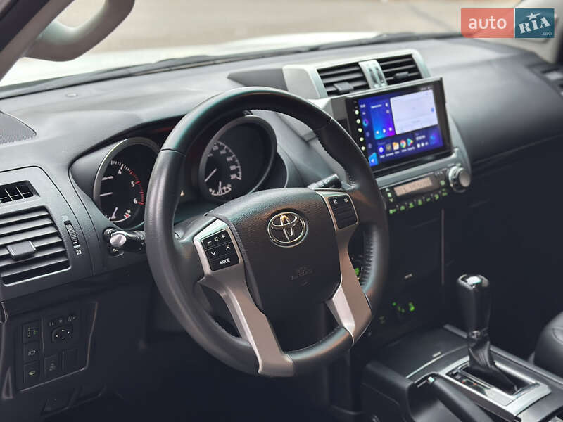 Позашляховик / Кросовер Toyota Land Cruiser Prado 2013 в Києві фото 22 Позашляховик / Кросовер Toyota Land Cruiser Prado 2013 в Києві