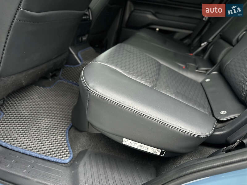 Внедорожник / Кроссовер Toyota Land Cruiser Prado 2024 в Киеве фото 64 Внедорожник / Кроссовер Toyota Land Cruiser Prado 2024 в Киеве