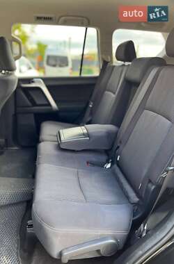 Внедорожник / Кроссовер Toyota Land Cruiser Prado 2020 в 