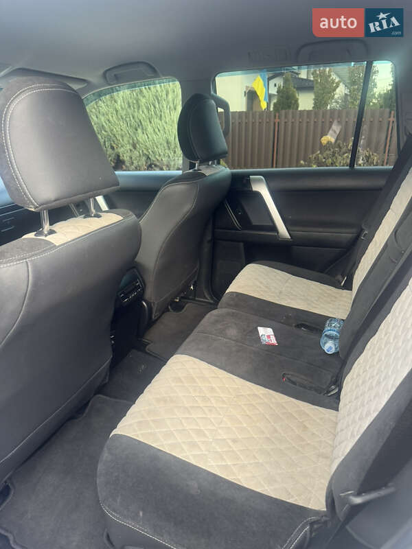 Внедорожник / Кроссовер Toyota Land Cruiser Prado 2019 в Львове фото 13 Внедорожник / Кроссовер Toyota Land Cruiser Prado 2019 в Львове