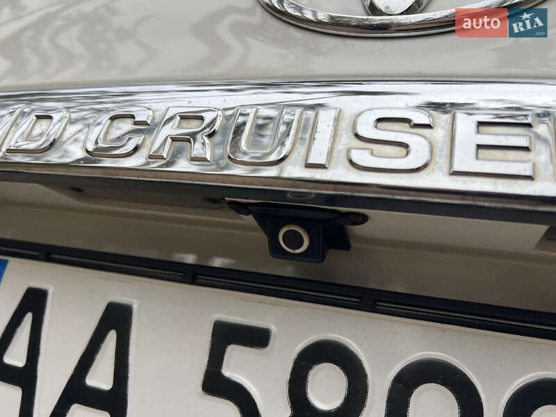 Внедорожник / Кроссовер Toyota Land Cruiser Prado 2010 в Киеве