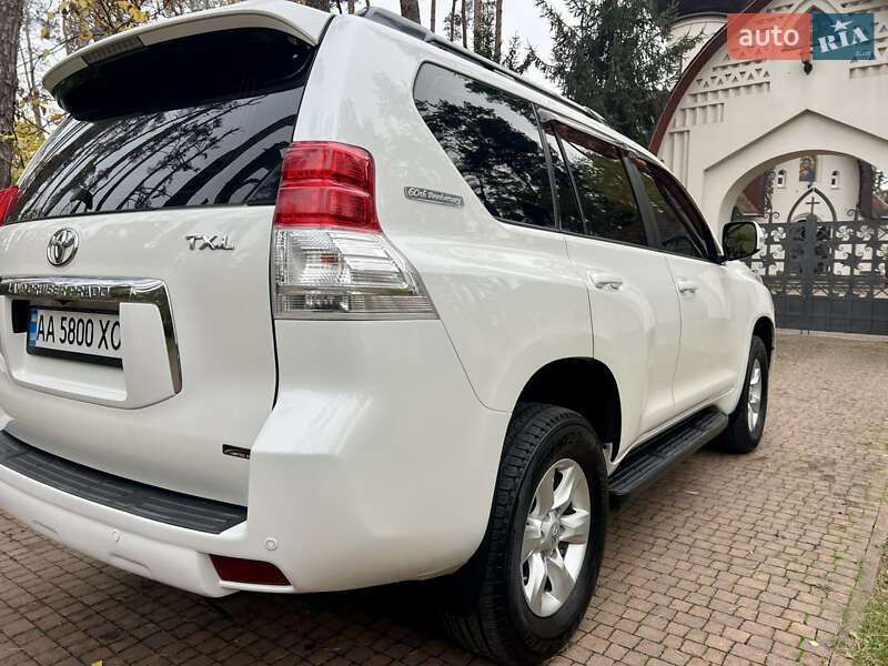 Внедорожник / Кроссовер Toyota Land Cruiser Prado 2010 в Киеве