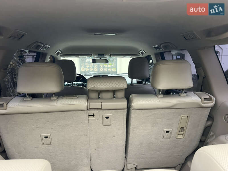 Внедорожник / Кроссовер Toyota Land Cruiser Prado 2010 в Киеве