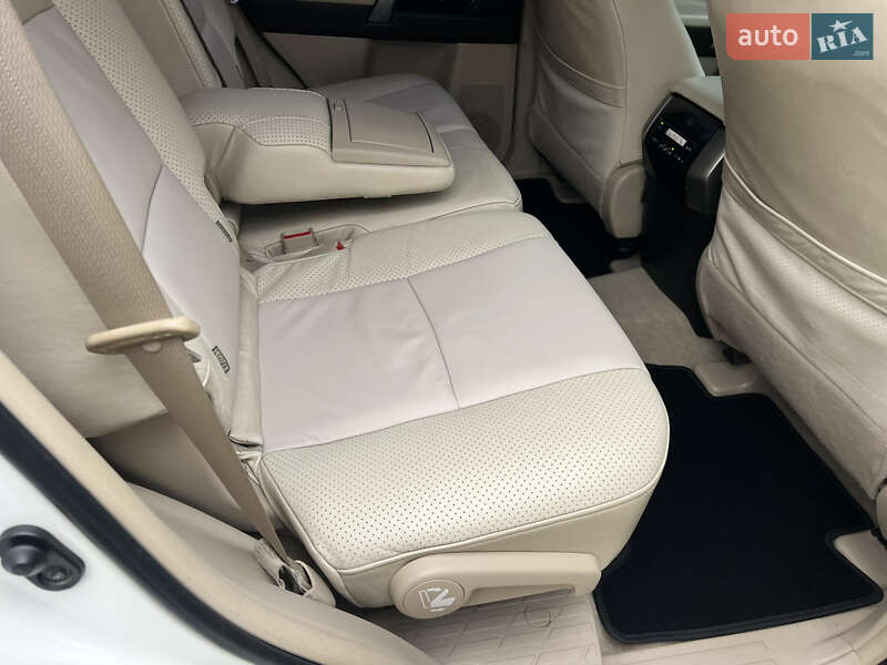 Внедорожник / Кроссовер Toyota Land Cruiser Prado 2010 в Киеве