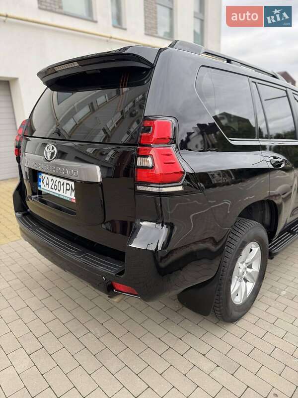 Внедорожник / Кроссовер Toyota Land Cruiser Prado 2021 в Киеве фото 15 Внедорожник / Кроссовер Toyota Land Cruiser Prado 2021 в Киеве