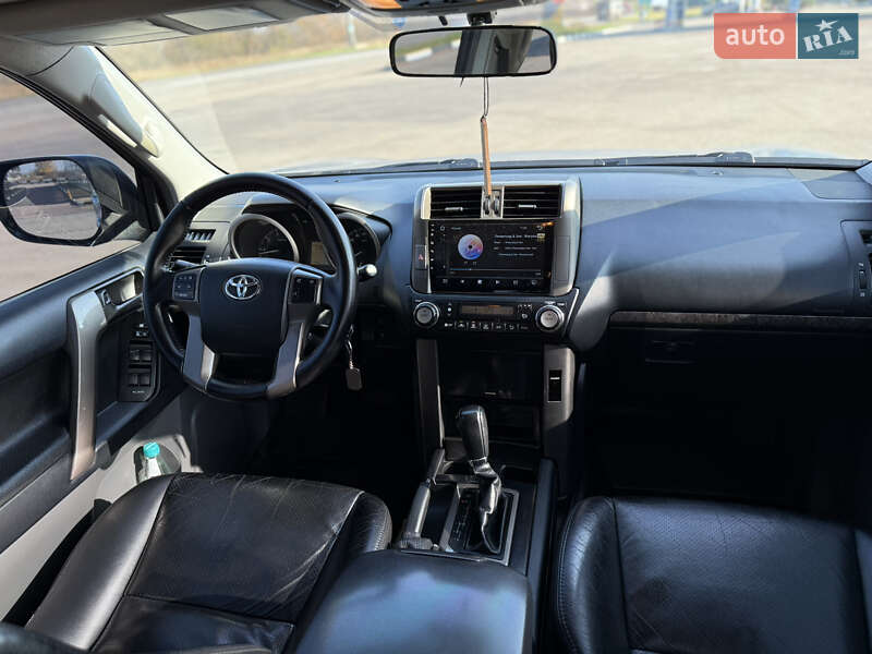 Внедорожник / Кроссовер Toyota Land Cruiser Prado 2010 в Харькове фото 11 Внедорожник / Кроссовер Toyota Land Cruiser Prado 2010 в Харькове