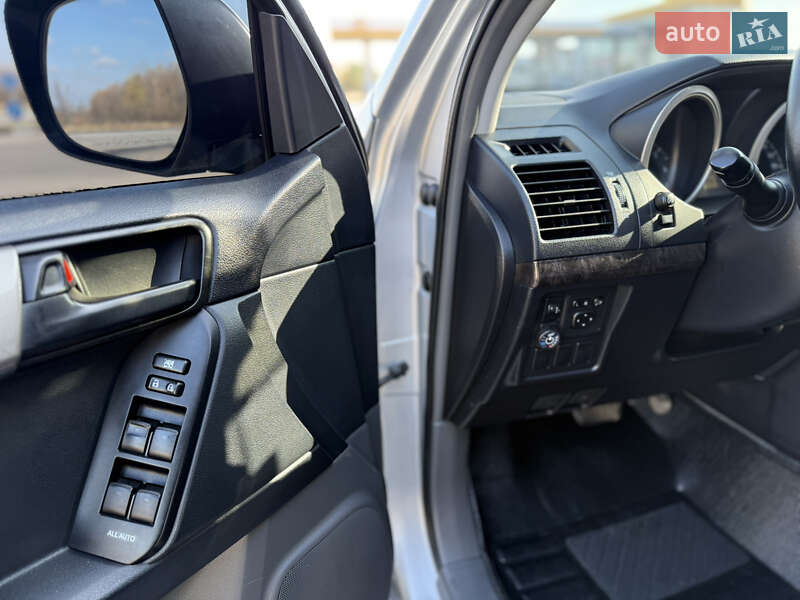 Внедорожник / Кроссовер Toyota Land Cruiser Prado 2010 в Харькове фото 13 Внедорожник / Кроссовер Toyota Land Cruiser Prado 2010 в Харькове
