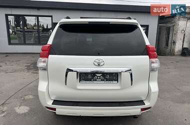 Внедорожник / Кроссовер Toyota Land Cruiser Prado 2012 в 