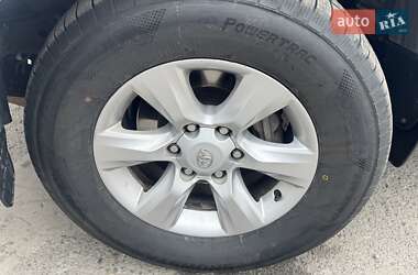 Внедорожник / Кроссовер Toyota Land Cruiser Prado 2012 в 