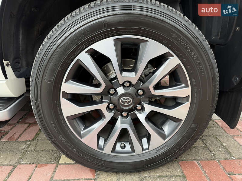 Позашляховик / Кросовер Toyota Land Cruiser Prado 2022 в Запоріжжі