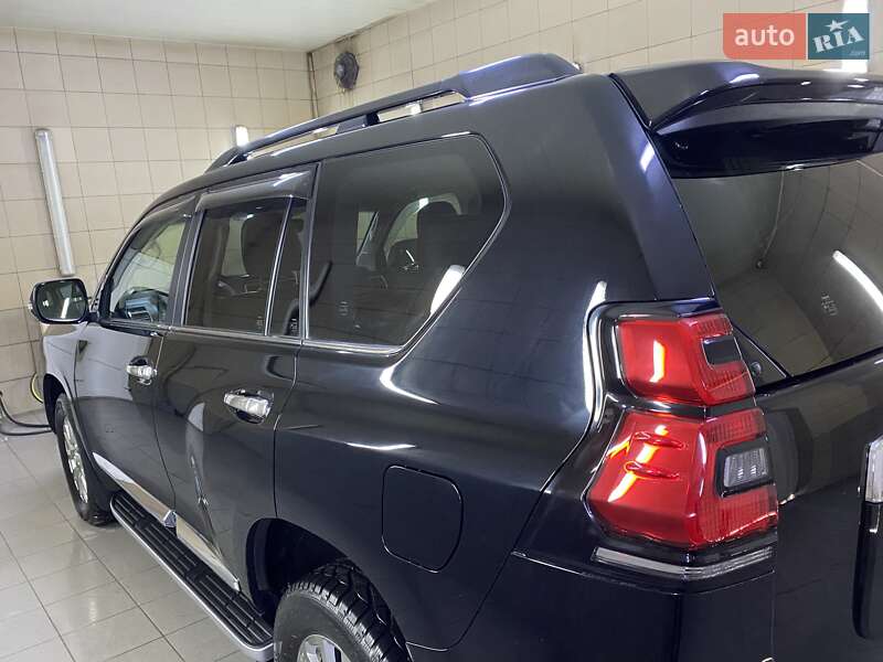 Позашляховик / Кросовер Toyota Land Cruiser Prado 2019 в Умані фото 14 Позашляховик / Кросовер Toyota Land Cruiser Prado 2019 в Умані