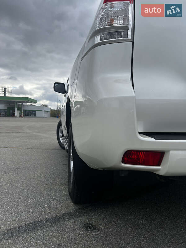 Внедорожник / Кроссовер Toyota Land Cruiser Prado 2012 в Запорожье фото 10 Внедорожник / Кроссовер Toyota Land Cruiser Prado 2012 в Запорожье