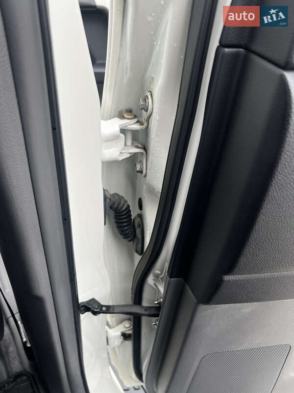 Внедорожник / Кроссовер Toyota Land Cruiser Prado 2012 в Запорожье фото 34 Внедорожник / Кроссовер Toyota Land Cruiser Prado 2012 в Запорожье