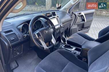Внедорожник / Кроссовер Toyota Land Cruiser Prado 2013 в 