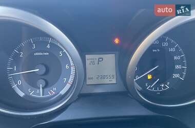 Внедорожник / Кроссовер Toyota Land Cruiser Prado 2013 в 