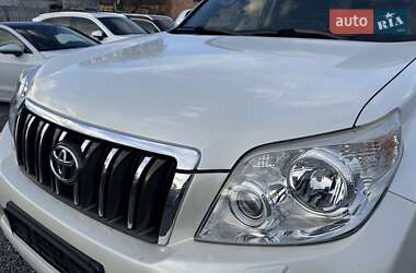 Внедорожник / Кроссовер Toyota Land Cruiser Prado 2012 в 