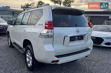 Внедорожник / Кроссовер Toyota Land Cruiser Prado 2012 в 
