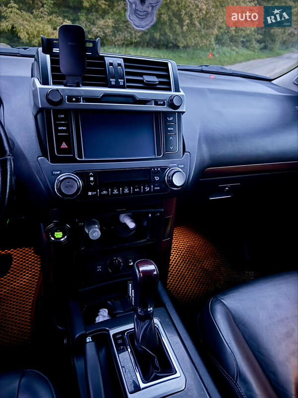 Внедорожник / Кроссовер Toyota Land Cruiser Prado 2013 в Киеве фото 7 Внедорожник / Кроссовер Toyota Land Cruiser Prado 2013 в Киеве
