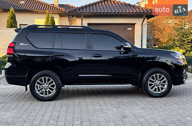 Внедорожник / Кроссовер Toyota Land Cruiser Prado 2020 в 