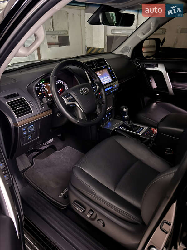 Позашляховик / Кросовер Toyota Land Cruiser Prado 2020 в Одесі фото 111 Позашляховик / Кросовер Toyota Land Cruiser Prado 2020 в Одесі