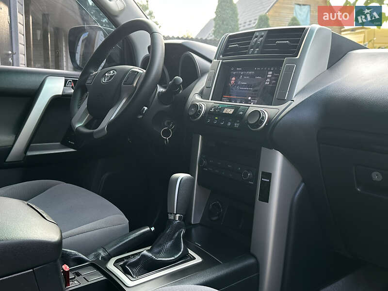Внедорожник / Кроссовер Toyota Land Cruiser Prado 2013 в Кельменцах фото 25 Внедорожник / Кроссовер Toyota Land Cruiser Prado 2013 в Кельменцах