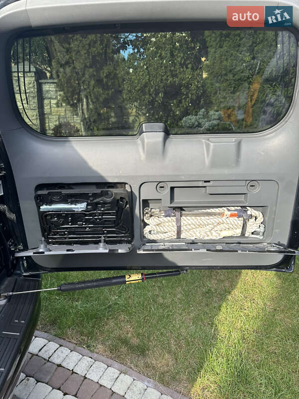 Внедорожник / Кроссовер Toyota Land Cruiser Prado 2012 в Черновцах