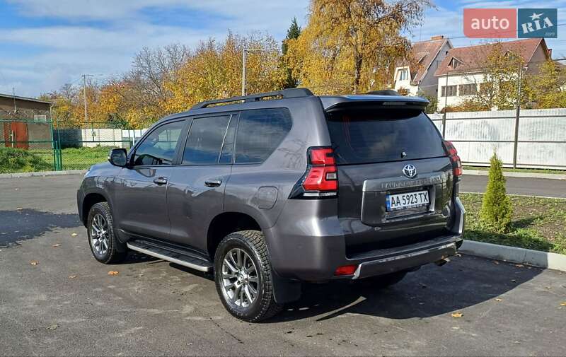 Внедорожник / Кроссовер Toyota Land Cruiser Prado 2019 в Ужгороде фото 5 Внедорожник / Кроссовер Toyota Land Cruiser Prado 2019 в Ужгороде