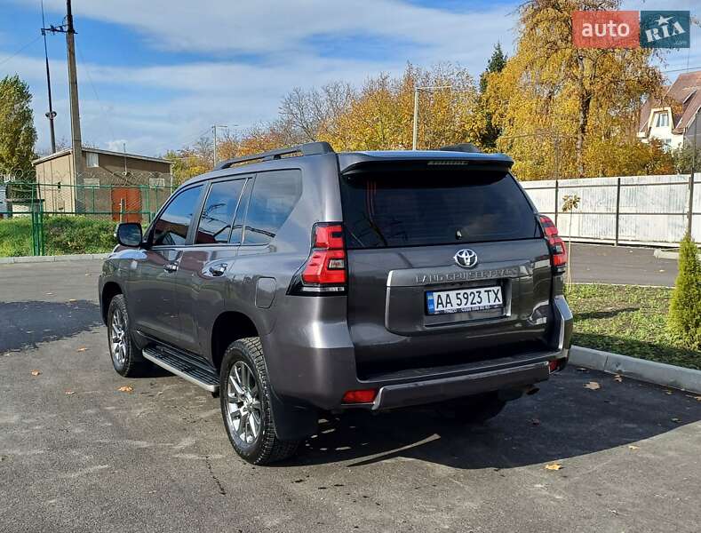 Внедорожник / Кроссовер Toyota Land Cruiser Prado 2019 в Ужгороде фото 8 Внедорожник / Кроссовер Toyota Land Cruiser Prado 2019 в Ужгороде