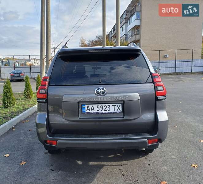 Внедорожник / Кроссовер Toyota Land Cruiser Prado 2019 в Ужгороде фото 16 Внедорожник / Кроссовер Toyota Land Cruiser Prado 2019 в Ужгороде