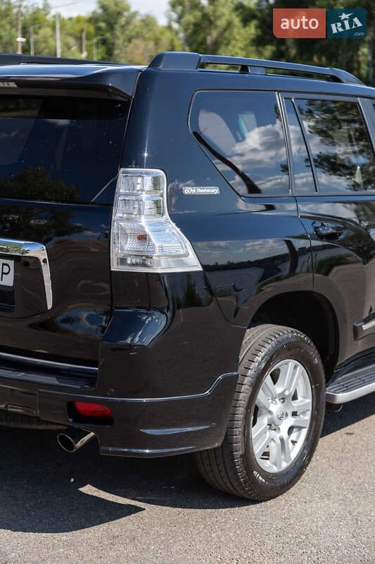 Внедорожник / Кроссовер Toyota Land Cruiser Prado 2011 в Киеве