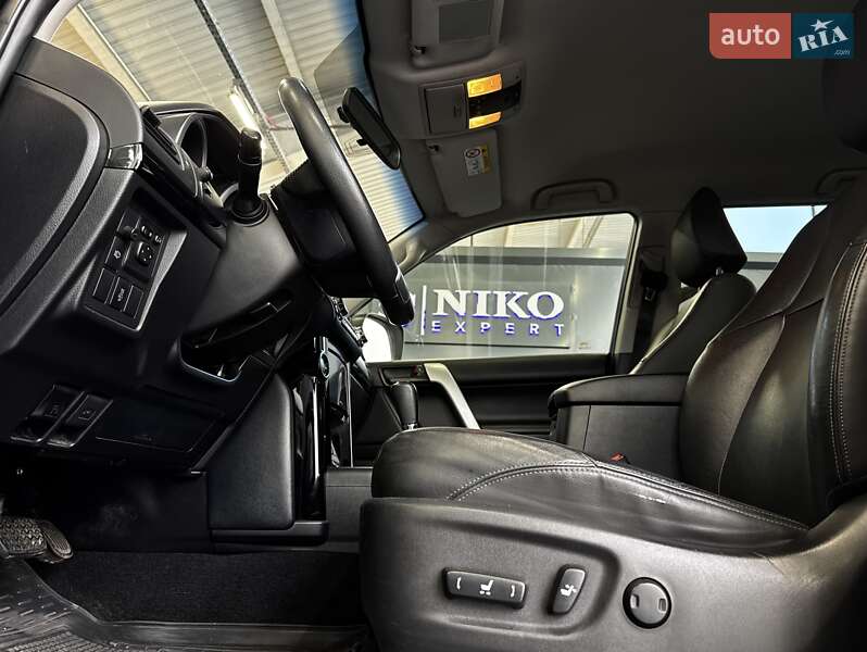 Внедорожник / Кроссовер Toyota Land Cruiser Prado 2017 в Киеве фото 26 Внедорожник / Кроссовер Toyota Land Cruiser Prado 2017 в Киеве