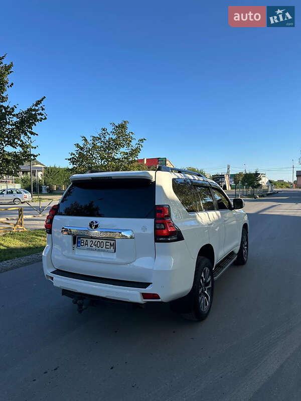 Внедорожник / Кроссовер Toyota Land Cruiser Prado 2019 в Виноградове