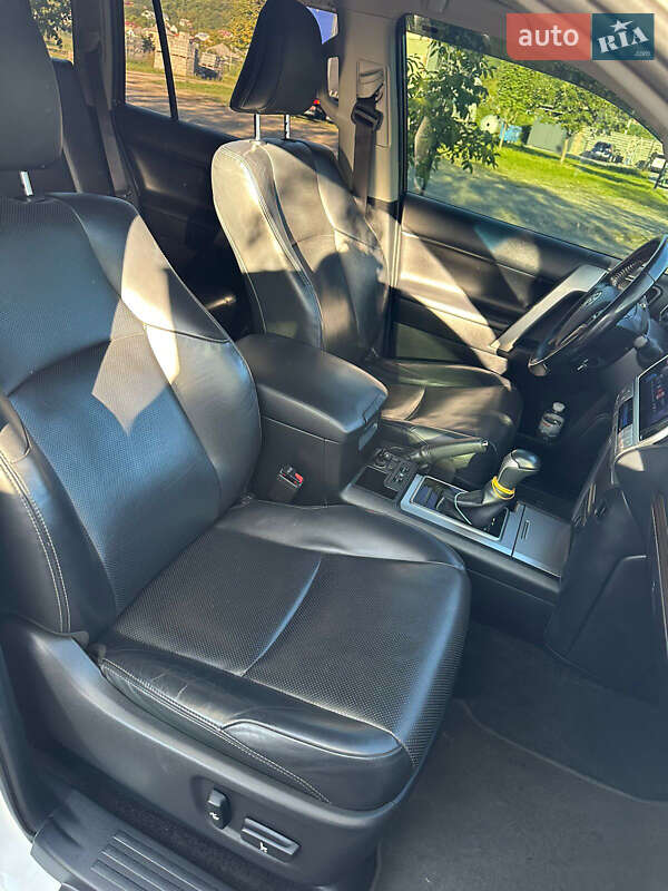 Внедорожник / Кроссовер Toyota Land Cruiser Prado 2019 в Виноградове