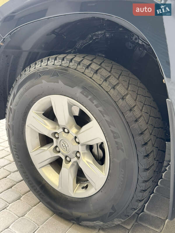 Позашляховик / Кросовер Toyota Land Cruiser Prado 2015 в Дніпрі фото 14 Позашляховик / Кросовер Toyota Land Cruiser Prado 2015 в Дніпрі