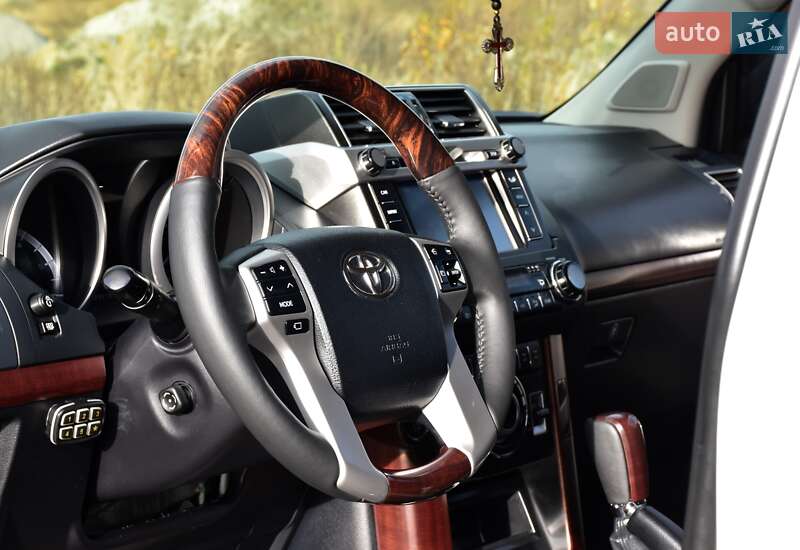 Внедорожник / Кроссовер Toyota Land Cruiser Prado 2014 в Дрогобыче фото 52 Внедорожник / Кроссовер Toyota Land Cruiser Prado 2014 в Дрогобыче