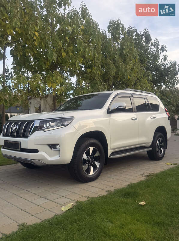 Toyota Land Cruiser Prado 2022