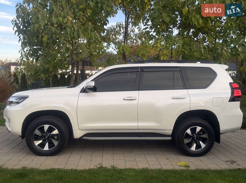 Внедорожник / Кроссовер Toyota Land Cruiser Prado 2022 в Черкассах фото 19 Внедорожник / Кроссовер Toyota Land Cruiser Prado 2022 в Черкассах