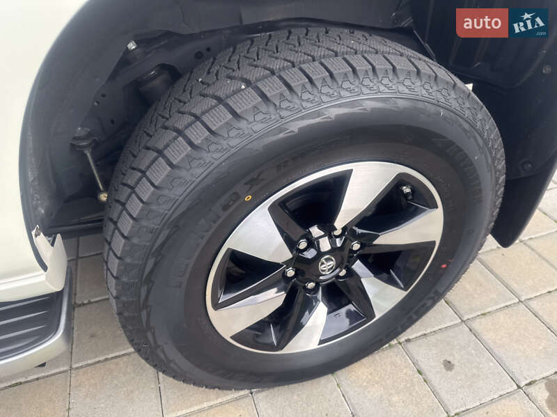 Внедорожник / Кроссовер Toyota Land Cruiser Prado 2022 в Черкассах фото 44 Внедорожник / Кроссовер Toyota Land Cruiser Prado 2022 в Черкассах
