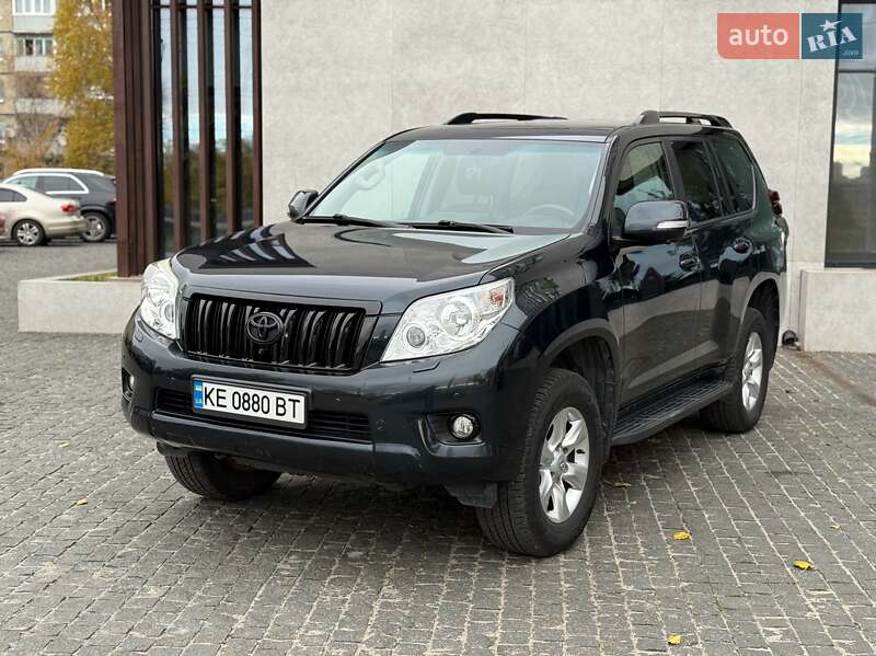 Внедорожник / Кроссовер Toyota Land Cruiser Prado 2010 в Днепре