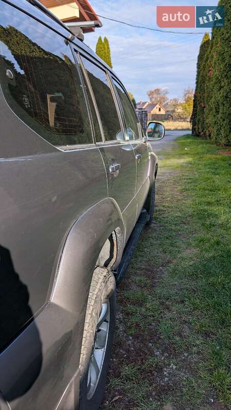 Внедорожник / Кроссовер Toyota Land Cruiser Prado 2005 в Виноградове