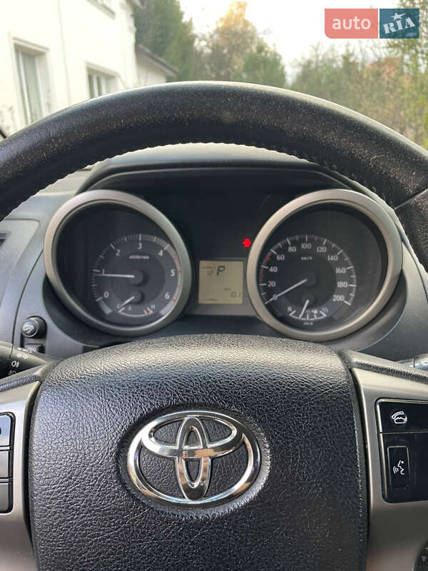 Внедорожник / Кроссовер Toyota Land Cruiser Prado 2013 в Львове фото 10 Внедорожник / Кроссовер Toyota Land Cruiser Prado 2013 в Львове