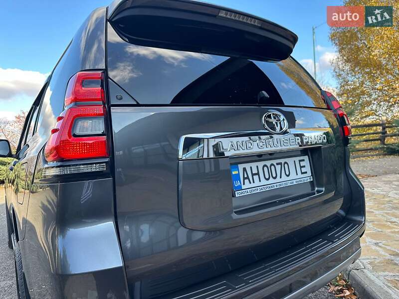 Внедорожник / Кроссовер Toyota Land Cruiser Prado 2023 в Днепре