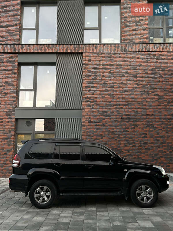 Внедорожник / Кроссовер Toyota Land Cruiser Prado 2007 в Днепре