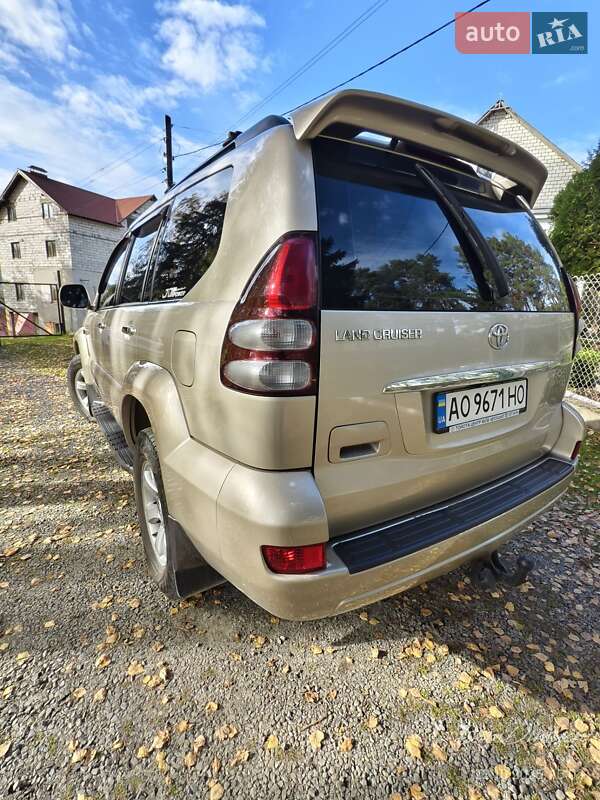 Внедорожник / Кроссовер Toyota Land Cruiser Prado 2005 в Межгорье