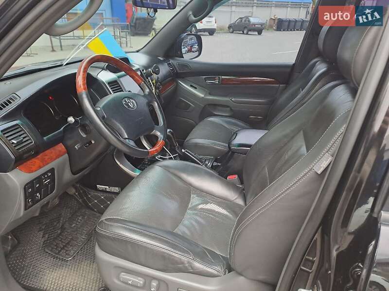 Позашляховик / Кросовер Toyota Land Cruiser Prado 2005 в Одесі