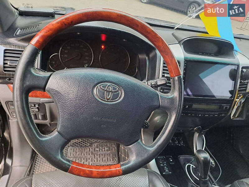 Позашляховик / Кросовер Toyota Land Cruiser Prado 2005 в Одесі