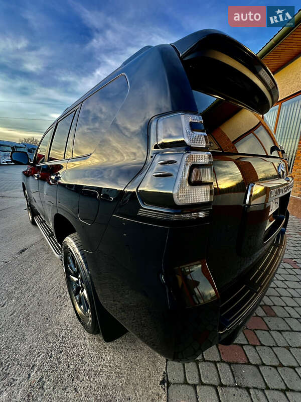 Позашляховик / Кросовер Toyota Land Cruiser Prado 2020 в Мукачевому