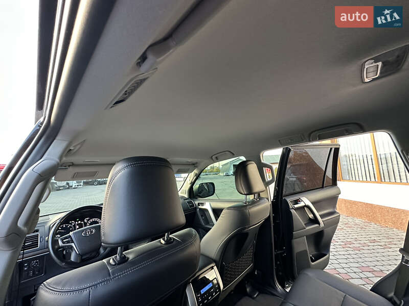 Позашляховик / Кросовер Toyota Land Cruiser Prado 2020 в Мукачевому